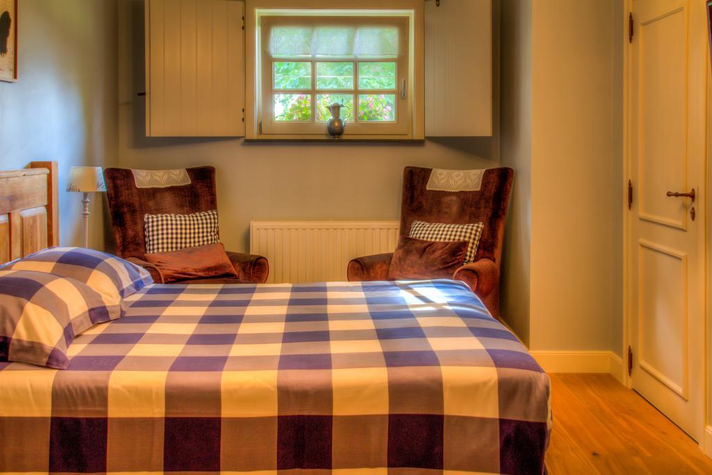 Vakantiehuis Aen De Roderburgh Maaseik Esterno foto
